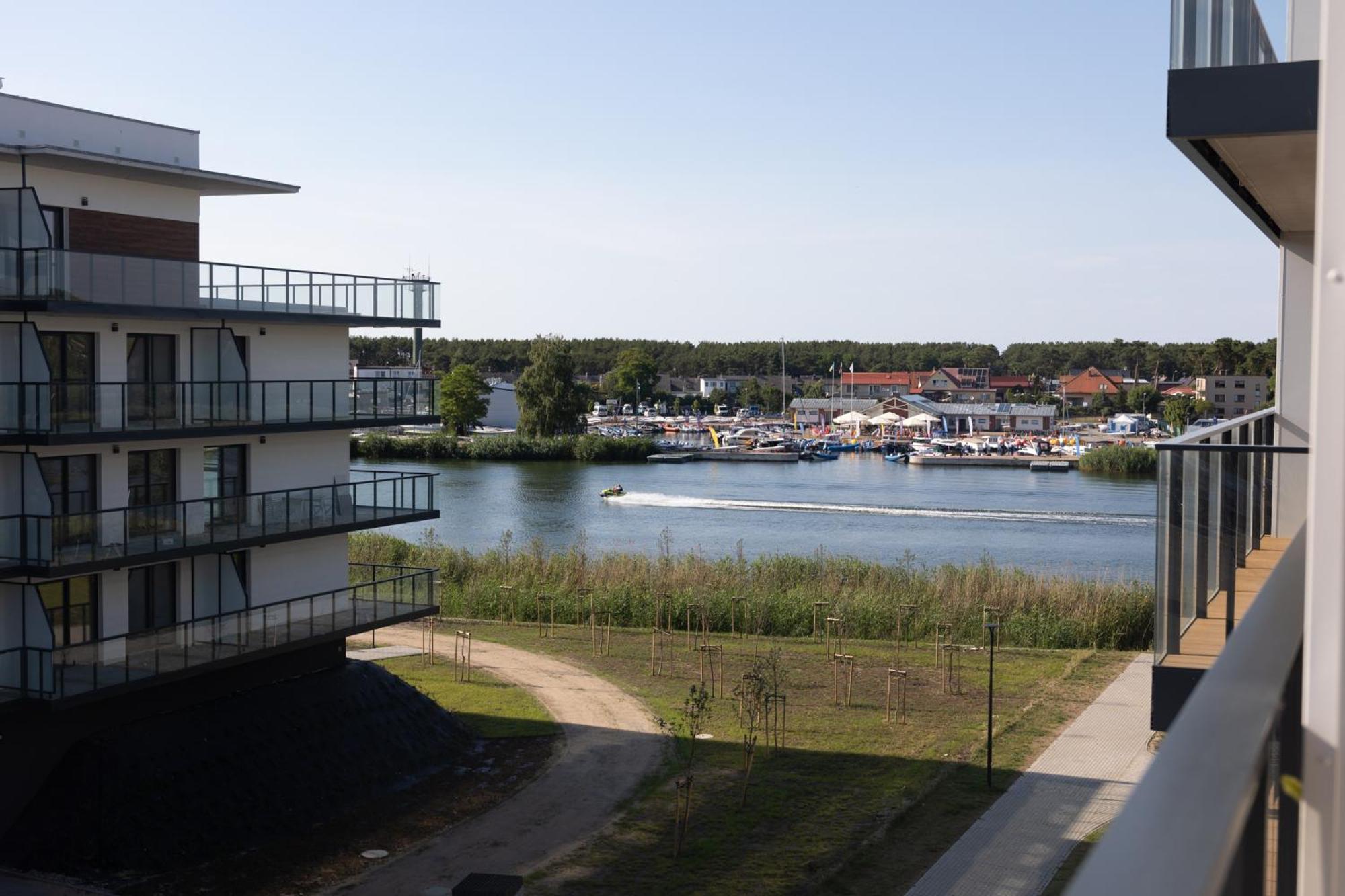 Apartament Z Mewami - Dziwnow Bridge Apartaments & Spa Exteriör bild